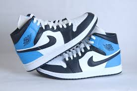 Custom Jordan 1 Mid In 2020 Custom Jordans Jordan 1 Mid All White Jordan 1