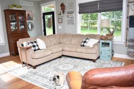 Help yourself to bring warmth and escape from your home routine to give your dream garden the best makeover in house renovation. How To Decorate In Between Seasons Newlywoodwards