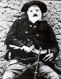 15 Unsettling Photos Of The Wild West Old West Outlaws Old West Photos Wild West Outlaws