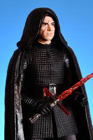 The figure is identical to the kylo ren figure released in the basic assortment, only the packaging was different. Tdl7lrhpx05wam