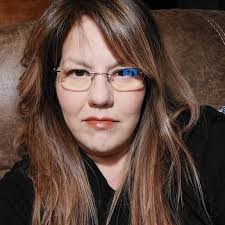 Tammy Brant's Instagram, Twitter & Facebook