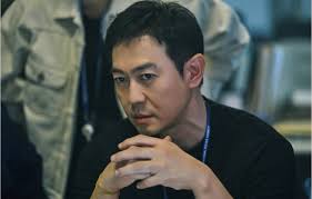 Why Did Lee Young-ae End Up Carrying a Bag of Drugs? 'Walking On Thin Ice'  [Multi-Review]