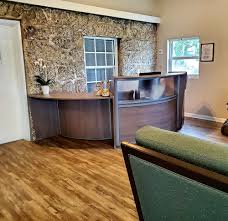 Both dogs and cats are permitted, but pets may not be left unattended in rooms. Bayside Inn Key Largo Key Largo Usa Best Price Guarantee Lastminute Co Nz