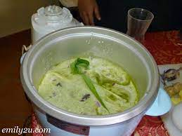 Masukkan ke dalam sarung bantal untuk kegunaan mengalas kepala. How To Cook Nasi Lemuni From Emily To You