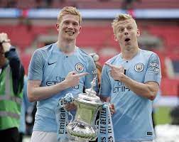 Lob von guardiola und aussehen von de bruyne. Pin On Football Boys
