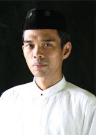 Biodata ustadz abdul somad, biografi ustad somad, istri ustadz somad, anak ustadz somad, ceramah terbaru ustad somad, ceramah lucu ustadz abdul somad official. Biografi Ustadz Abdul Somad Lc Ma Biografi Tokoh Ternama