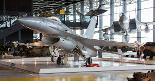 The tank museum (previously the bovington tank museum) is a collection of armoured fighting vehicles at bovington camp in dorset, south west england. Nationaal Militair Museum Hotel Restaurant Oud London Zeist
