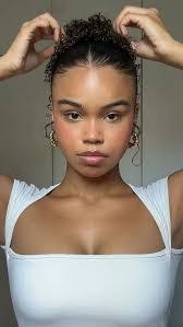 Camisha Robinson's Instagram, Twitter & Facebook