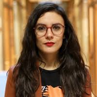 ¡le hacen campaña y de paso se cuelgan de una propuesta de oposición que frenaron durante 13 meses! Camila Vallejo The Personality Database Pdb Government Latin America