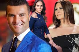 Buket aydın ve eşi iş yoğunluklarından dolayı birlikte fazla vakit geçiremese de tatillerde soluğu yurt dışında alıyor. Sibel Can Emir Sarigul Aski Tam Gaz Devam Ederken Buket Aydin Bomba Iliskiye Bakin Ne Dedi Ugruna Esinden Ayrilmisti Galeri Takvim