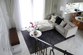 Jika anda ingin menyimpan foto atau gambar desain interior ruang keluarga minimalis ini ke perangkat anda, maka sebagai informasi. Ide Kreatif Mendesain Interior Ruang Keluarga Sempit Jadi Super Nyaman Kumparan Com