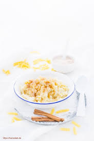 Milch Rezepte Nudel Rezepte Rezept Fur Milchnudeln Wie Von Oma Dieses Gericht Ist Eine Kindheitserinnerung Mil Rezepte Lebensmittel Essen Essen Und Trinken
