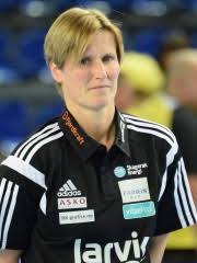 Info@estavanapolman.nl estavana polman (born 5 august 1992 in arnhem) is a dutch handballer who plays for team. Estavana Polman Biography Dutch Handball Player Pantheon