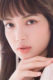 blackpink おしゃれまとめの人気アイデア pinterest 뱅 핑크 2021 カラーコンタクトレンズ ブラックピンク リサ ビューティープロダクト