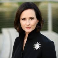 Elizabeth Maerz's Instagram, Twitter & Facebook