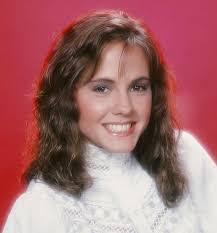 Dina Russell's Instagram, Twitter & Facebook