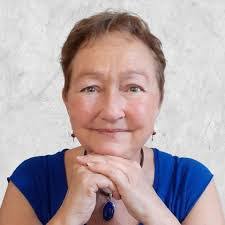 Erin Toscano's Instagram, Twitter & Facebook