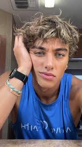 Gavin Wang's Instagram, Twitter & Facebook