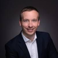 Tracy Lindloff's Instagram, Twitter & Facebook