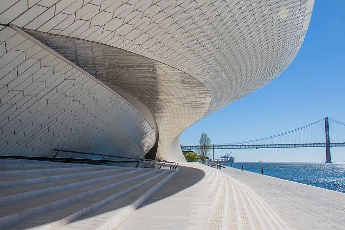 MAAT à Lisbonne : Art, architecture, technologie WAW [Belem] - Vanupied