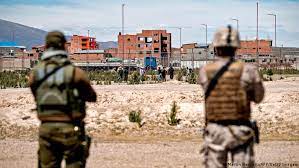 El gobierno de chile promulgó este domingo (11.04.2021) la nueva ley de migraciones, que tardó ocho años en aprobarse y ha recibido un aluvión de críticas de la oposición y de organizaciones promigración por imponer una mayor rigidez fronteriza. Vppsf6 Vhhyqfm