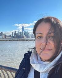 Lisa Mcpeek's Instagram, Twitter & Facebook