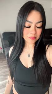 Ellie Tapia's Instagram, Twitter & Facebook