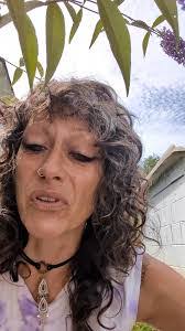 Kelly Redfern's Instagram, Twitter & Facebook