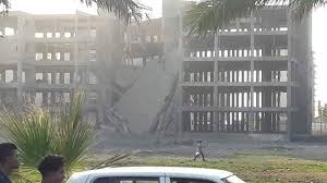 جانب من استهداف قوات الاحتلال الاسرائيلي لمبنى في منطقة الكتيبة بغزة Multi Story Building Building Palestine