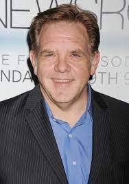 Denis Servatius's Instagram, Twitter & Facebook