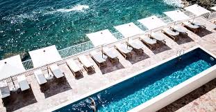 Hotel Les Roches Rouges Swimming Pools