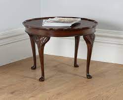 Thus, a typical queen anne coffee table will be a suitable choice at homes and otherreplaces. Queen Anne Style Burr Walnut Round Coffee Table By Cameo Circa 1960 Yola Gray Antiques