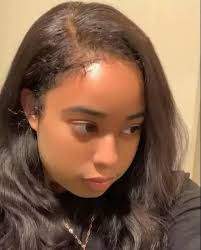 Délié hybride sans colle avec perruque crépue droite 9x4 HD Lace Front