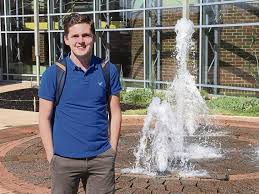 St. Vincent College honors students with service awards