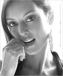 Lola glaudini (criminal minds) proved to everybody that she is one of the most talented actress of her generation, and she is hot. Lola Glaudini Fans Fotos Facebook
