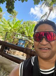 Early morning drive through Kualoa Ranch