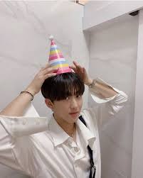 Stray Kids Global On Twitter Stray Kids Kid Memes