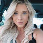 Ashley Rettig's Instagram, Twitter & Facebook