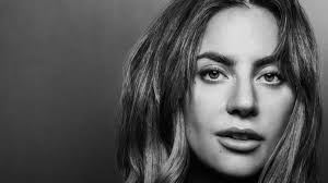 Tandis qu'ils tombent follement amoureux l'un de l'autre. 27 A Star Is Born Wallpapers On Wallpapersafari