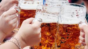 From 啤 (pí, transliteration of english beer or german bier via shanghainese) + 酒 (jiǔ, alcohol). 500å¹´çš„å¾·å›½å•¤é…'çº¯åº¦