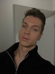 👏⚽️ Gratuliere, Justin! ⚽️👏 Öises Schiri Aushängeschild Justin Lüthy isch  ab hüt offiziell 2. Liga Schiedsrichter! 🔥 Mir sind mega stolz, dass öpper  us öisem Verein dä Schritt gschafft het. Mit viel