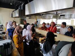 Emangnya di bkk smk pgri 2 karawang lagi ada lowongan terbaru apa sih? Setelah Hotel Kini Smkn 2 Karawang Punya Restoran Lho Tvberita Co Id