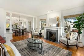 In fact, craftsman homes are one of the most varied styles and look beautiful in a wide variety of colors. Gorgeous All American Craftsman Homes For Sale Loveproperty Com