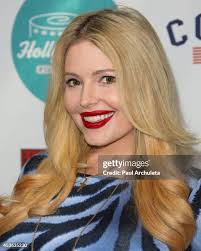 1,897 Kelly Cross Photos & High Res Pictures