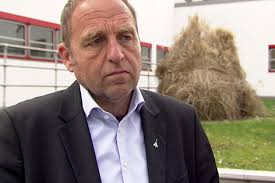 Flughafen: Keine Sicherheitschecks vor Gebäude