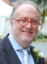 Diciamo la verità, la colpa per questa classifica dei 10 migliori giornalisti e critici gastronomici italiani secondo 100 giovani chef emergenti (alcuni già stellati) è anche un po' mia. Edoardo Raspelli Biografia
