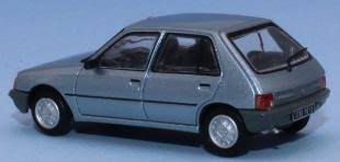Image result for Bleu Topaze 1995 Renault