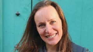 Colette Reilly's Instagram, Twitter & Facebook