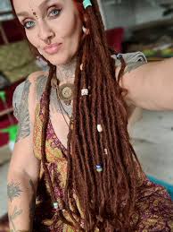 Might have found a set but want to keep post up until we know for sure)  Looking for used dreadlock extensions. My daughter who is 10 has recently  gotten into dreadlocks and