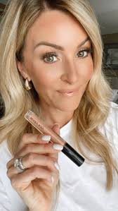 I took a poll 🗳️ and the most popular lip 👄 shade is … neutral! , Let’s  try a neutral lip look! I applied Mary Kay’s Supreme Hydrating Lipstick 💄  in shade Better Than Bare. I also added the perfect 👌🏼 ...